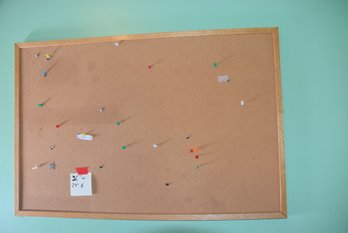 LOT 18 - PEG BOARD