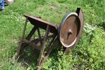 LOT 91 - BELT DRIVEN CORD WOOD SAW