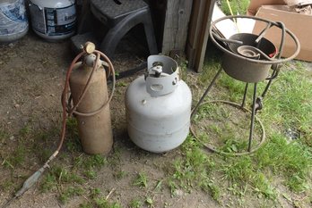 LOT 151 - TANKS AS SHOWN AND BURNER