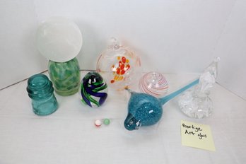 LOT 18 - PRESTIGE ART GLASS  AND OTHER VERY UNIQUE GLASS ITEMS AND MARBLES