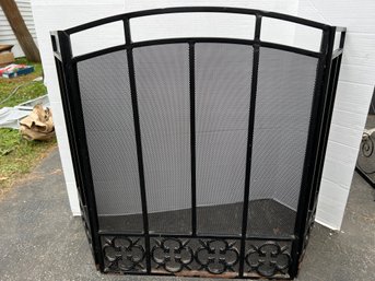 202 -  HEAVY MODERN FIREPLACE SCREEN, HIGH QUILITY!