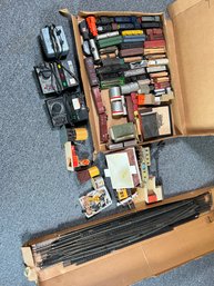 315 - HUGE VINTAGE TRAINS , TRACKS , AND ACCESSORIES! VERY NICE LOT!