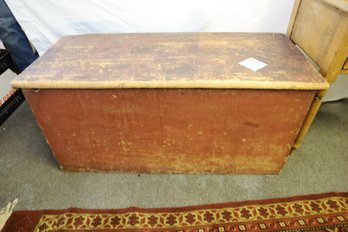 LOT 20 - ANTIQUE WOODEN STORAGE CHEST - MUST SEE!