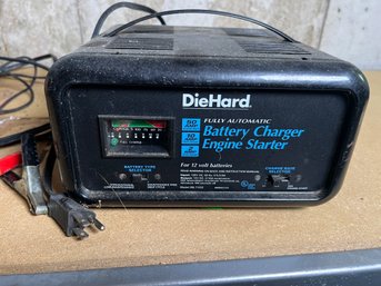 346 - DIEHARD BATTERY  CHARGER