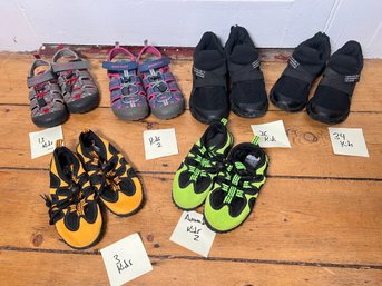 237 - KIDS SHOES, SIZES LISTED