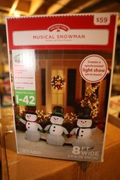 LOT 186 - MUSICAL SNOWMAN LIGHTSHOW
