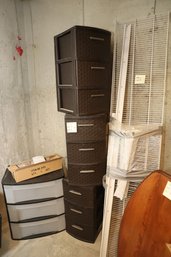 LOT 224 - STORAGE CONTAINERS AND METAL SHELVING FOR CLOSETS
