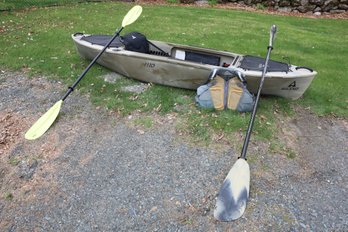 LOT 136 - NEARLY NEW ASCEND H10 SIT-IN HYBRID KAYAK WITH $$$ EXTRAS!