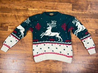 267 - EDDIE BAUER VINTAGE 1990 100% WOOL WOMANS SWEATER, RAINDEER, CHRISTMAS, VERY HIGH QUILITY! SIZE LARGE