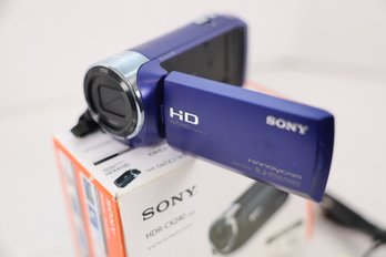 LOT 12 - SONY CAMCORDER CX240 (SELLS UP TO $100 ON EBAY)