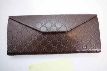 LOT 14 - GUCCI SUNGLASSES CASE OR  WALLET ?- READ BELOW