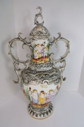 LOT 19 - ORNATE VASE - BEAUTIFUL!