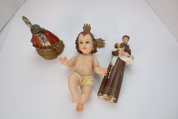 LOT 24 - RELIGIOUS VINTAGE ITEMS