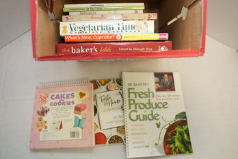 LOT 92 - COOKBOOK RELATED BOOKS