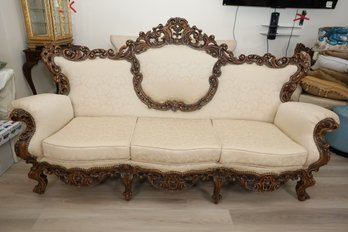 LOT 82 - IMPRESSIVE VINTAGE SOFA - GREAT SHAPE AND SO BEAUTIFUL!