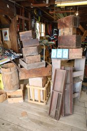 LOT 59 - LARGE AMOUNT OF VINTAGE WOODEN CRATES/BOXES AND MORE