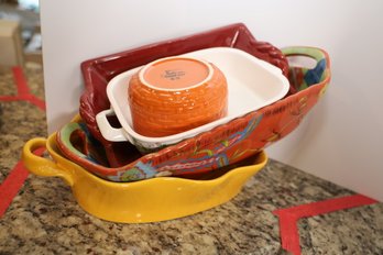 LOT 108 - KITCHENWARE / COOKWARE - KITCHEN RELATED ITEMS AS SHOWN