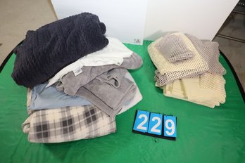 LOT 229 - UGG BLANKET AND MORE!