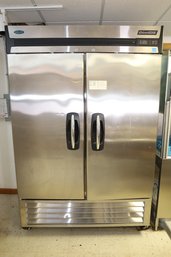 108 - NORLAKE COMMERCIAL FREEZER MODEL F49-S