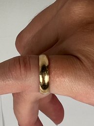 61 - 14KP GOLD RING