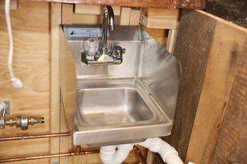 144 - HANDWASH STAINLESS STEEL SINK (WILL BE UNHOOKED PRIOR TO PICK UP DATE)