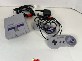 90 - VINTAGE NINTENDO CONSOLE SUPER NES