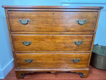 246 - ANTIQUE DRESSER