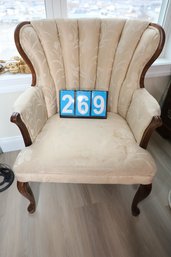 LOT 269 - VINTAGE CHAIR