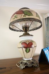 LOT 272 - VINTAGE LAMP