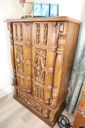 LOT 274 - VINTAGE DRESSER/CABINET