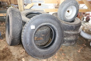 LOT 51 - TIRES - MOSTLY HEAVY DUTY TRUCK TIRES
