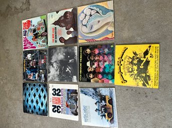 125 - VINTAGE RECORDS, NICE LOT!