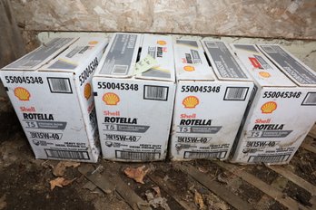 LOT 69 - 12 NEW 15W-40 GALLONS OF OIL