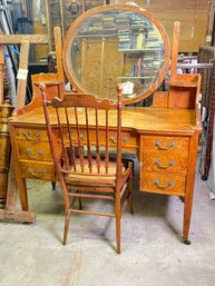 143 - ANTIQUE VANITY AND CHAIR, SUPER NICE! GROUND LEVEL FOR EASY REMOVAL!