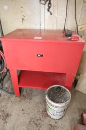 LOT 116 - TOOL CLEANING / SANDBLASTING CABINET - WITH BUCKET INFRONT OF IT