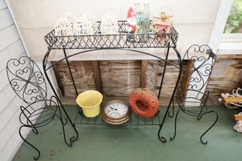 LOT 297 - DECOR, PLANTER METAL STANDS