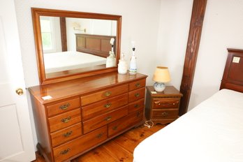 LOT 359 - DRESSER, SIDE TABLE AND LAMPS (UPSTAIRS)