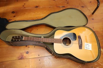 LOT 377 - GUITAR AND CASE