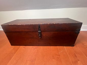364 - VERY EARLY ANTIQUE (LATE 1700'S-EARLY 1800'S) TRUNK