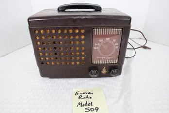 LOT 10 - EMERSON RADIO MODEL 509