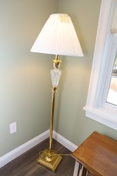 LOT 112 - HIGH END LAMP