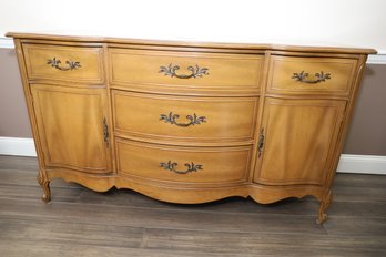 LOT 116 - NICE BUFFET (BUYER TO BRING HELP, CANT DRAG OR PUSH ACROSS NEW FLOORS!)