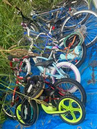 382 - MANY BIKES