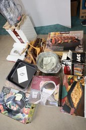 LOT 146 - KITCHEN RELATED ITEMS