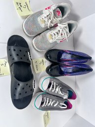 65 - WOMANS AIR FORCE ONES  CROCS  CONVERSE  6 7