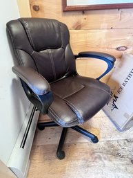 79 - OFFICE CHAIR