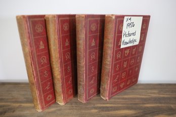 LOT 231 - 1956 BOOKS, PICTURED KNOWLEDGE