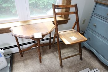 LOT 233 - ANTIQUE TABLE AND CHAIR