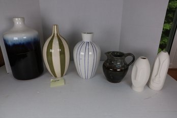 LOT 294 - VASES, ONE SIGNED, NICE LOT!