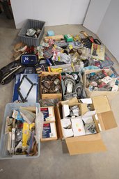 LOT 80 - MANY ITEMS AS SHOWN SOME NEW IN PACKAGES